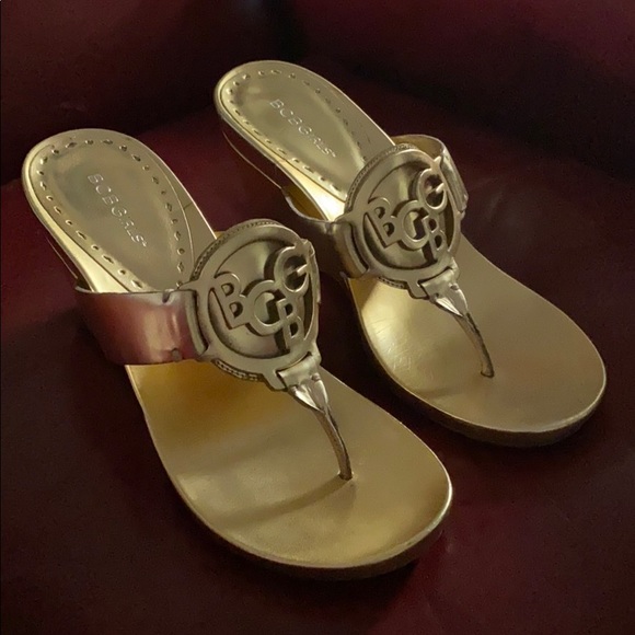 BCBGirls Shoes - 🔥Gold BCBG Wedges🔥